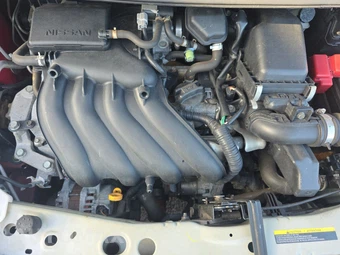 2016 Nissan Versa Note SR – miniatura 15