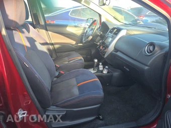 2016 Nissan Versa Note SR – miniatura 8
