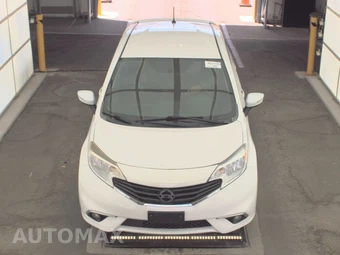 2016 Nissan Versa Note SR – miniatura 2