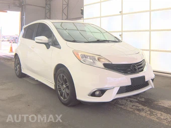 2016 Nissan Versa Note SR – miniatura 3
