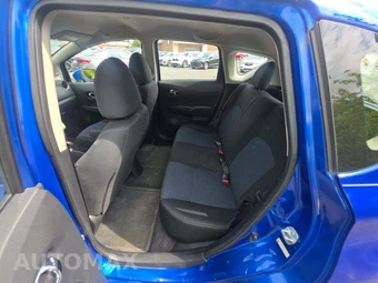 2016 Nissan Versa Note SV - miniatura 10