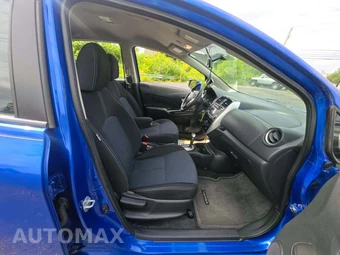 2016 Nissan Versa Note SV - miniatura 15