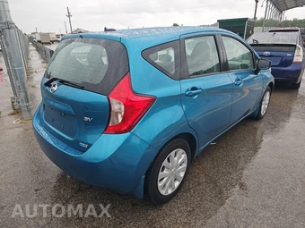 2016 Nissan Versa Note SV – miniatura 4