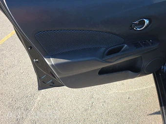 2016 Nissan Versa Note SV – miniatura 15