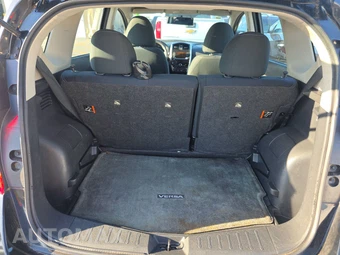 2016 Nissan Versa Note SV – miniatura 23