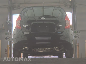 2016 Nissan Versa Note SV – miniatura 7