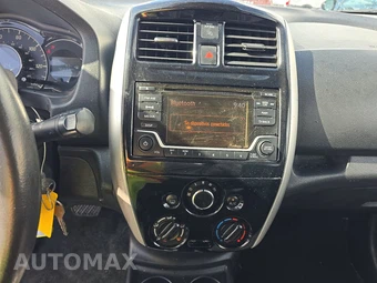 2016 Nissan Versa Note SV – miniatura 11