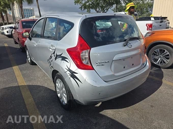 2016 Nissan Versa Note SV – miniatura 6