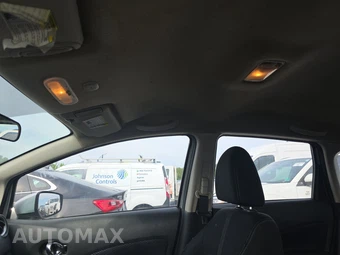 2016 Nissan Versa Note SV – miniatura 19
