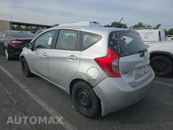 2016 Nissan Versa Note SV – miniatura 6