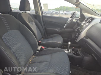 2016 Nissan Versa Note SV – miniatura 8