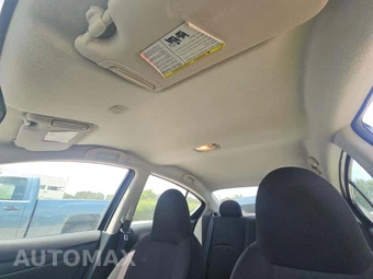 2016 Nissan Versa S – miniatura 11