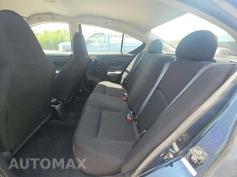 2016 Nissan Versa S – miniatura 13