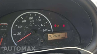 2016 Nissan Versa S – miniatura 20