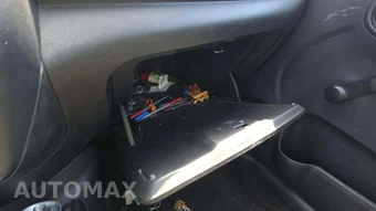 2016 Nissan Versa S – miniatura 22
