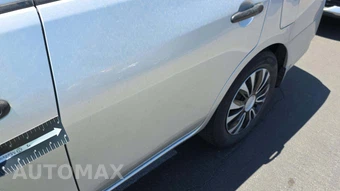 2016 Nissan Versa S – miniatura 34