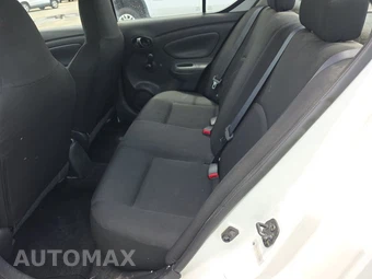 2016 Nissan Versa S Plus - miniatura 14