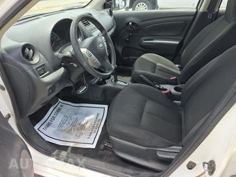 2016 Nissan Versa S Plus - miniatura 6