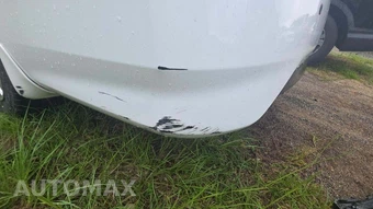 2016 Nissan Versa S Plus - miniatura 7