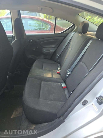 2016 Nissan Versa S Plus – miniatura 13
