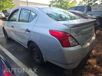 2016 Nissan Versa S Plus – miniatura 2