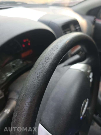 2016 Nissan Versa S Plus – miniatura 21