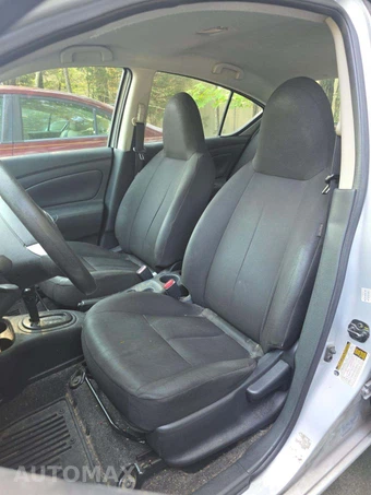2016 Nissan Versa S Plus – miniatura 6