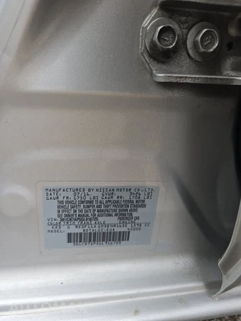 2016 Nissan Versa SL - miniatura 14