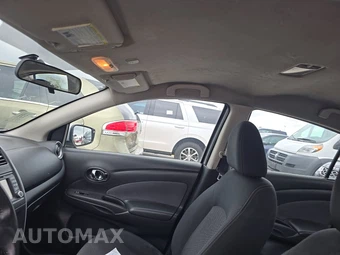 2016 Nissan Versa SL - miniatura 17