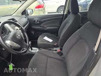 2016 Nissan Versa SL - miniatura 7