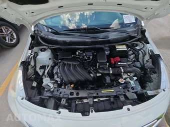2016 Nissan Versa SV - miniatura 15
