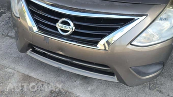 2016 Nissan Versa SV – miniatura 19