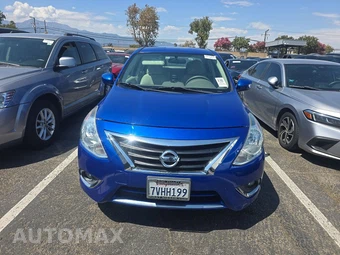 2016 Nissan Versa SV - miniatura 2
