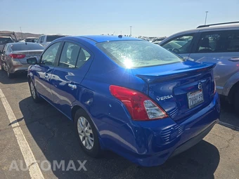 2016 Nissan Versa SV - miniatura 6