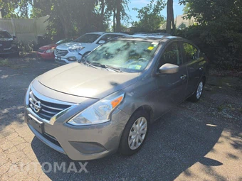 2016 Nissan Versa SV