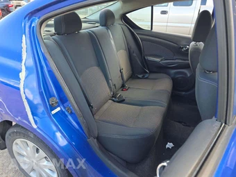 2016 Nissan Versa SV - miniatura 16
