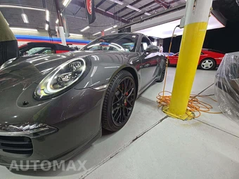2016 Porsche 911 Carrera GTS