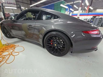2016 Porsche 911 Carrera GTS - miniatura 2