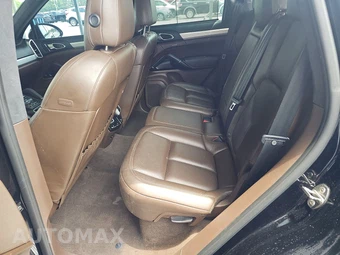 2016 Porsche Cayenne GTS – miniatura 13