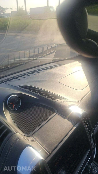 2016 Porsche Cayenne GTS – miniatura 22