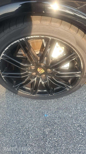 2016 Porsche Cayenne GTS – miniatura 23