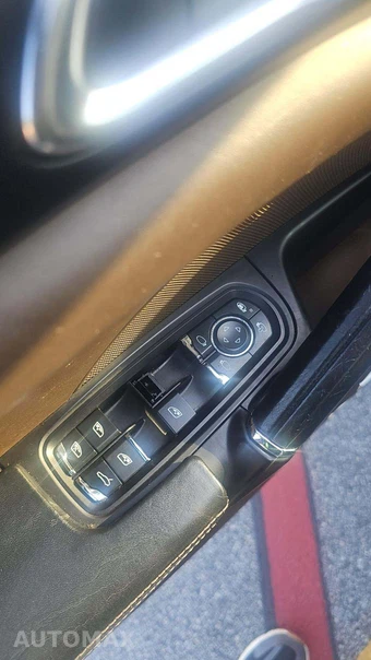 2016 Porsche Cayenne GTS – miniatura 27