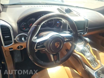2016 Porsche Cayenne GTS – miniatura 10