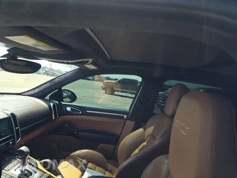 2016 Porsche Cayenne GTS – miniatura 17