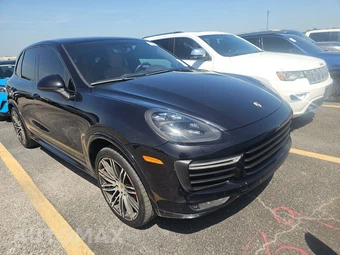 2016 Porsche Cayenne GTS – miniatura 3