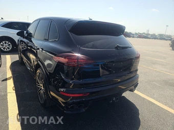 2016 Porsche Cayenne GTS – miniatura 5