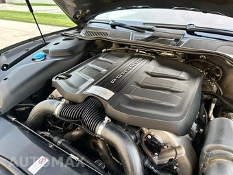 2016 Porsche Cayenne GTS - miniatura 18