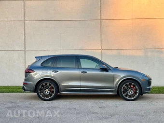 2016 Porsche Cayenne GTS - miniatura 3