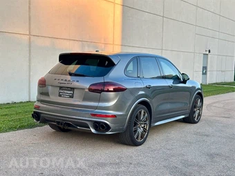 2016 Porsche Cayenne GTS - miniatura 5