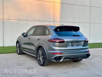 2016 Porsche Cayenne GTS - miniatura 6